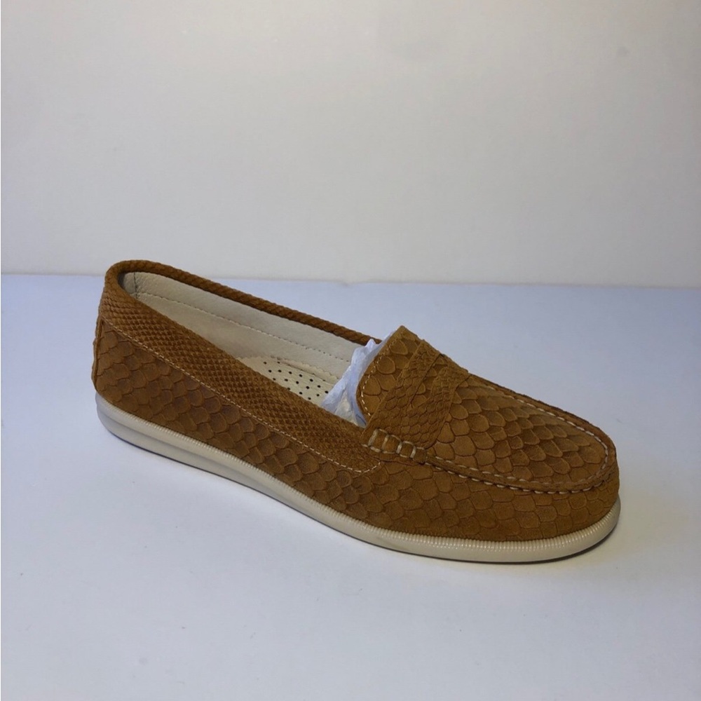 Women’s Eric Michael Slip On Loafers Leather Shoes Snake Print Flats Sz US 9 New